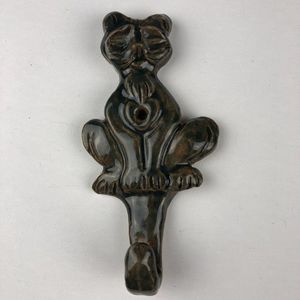 Cat Sitting Glazed Art Pottery Hook Wall Hanger Sz 7" tall